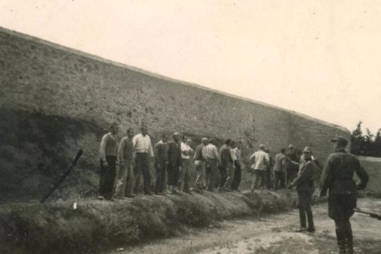 Ξαφνικά η Ιστορία μπροστά στα μάτια μας